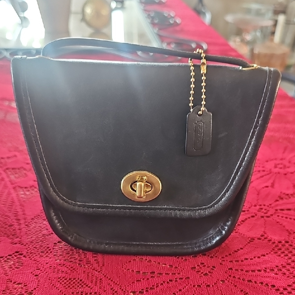 Coach Everett Cross Body